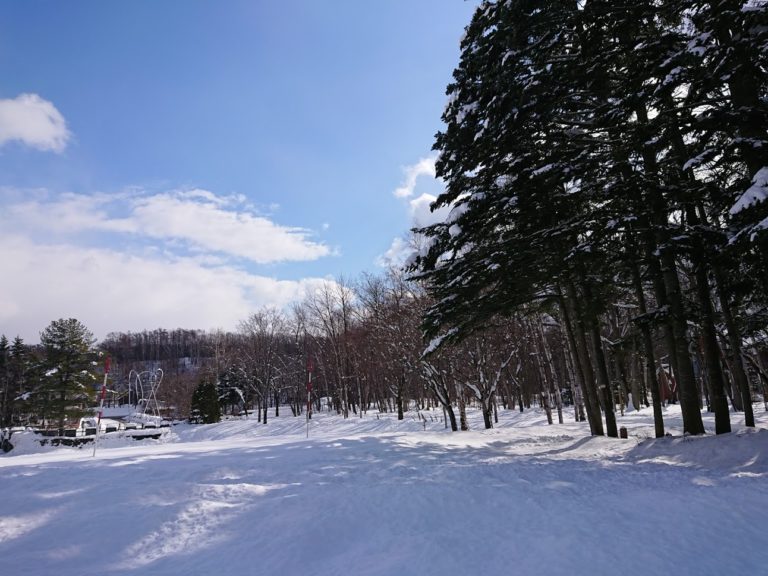 みんなのミュシャ　芸術の森美術館での散歩