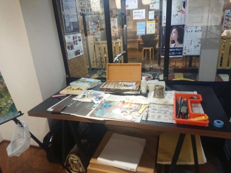 個展中に6枚油絵描いた