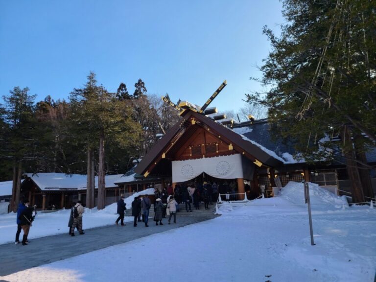 冬道ですが北海道神宮まで散歩してみた