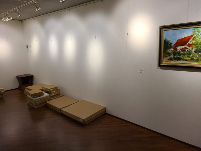 蔓延防止措置期間中の個展終了　2021年カフェ+ギャラリー・オマージュにて　仲浩克油彩画展