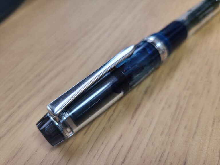 パイロットでも顔料のインク『強色（TSUWAIRO）』が発売