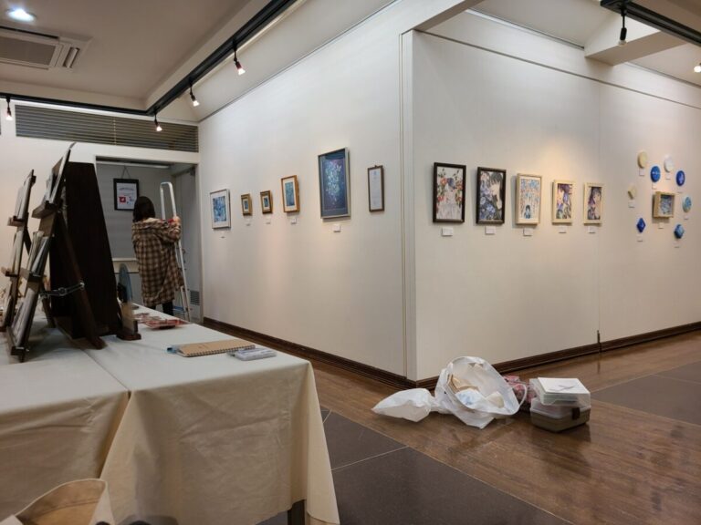 「2月・真冬の楽描き展～おとなたちの冬休み」の私の在廊予定